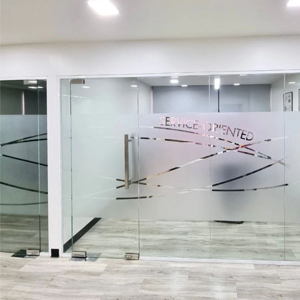استيكر رملي للزجاج في الرياض 